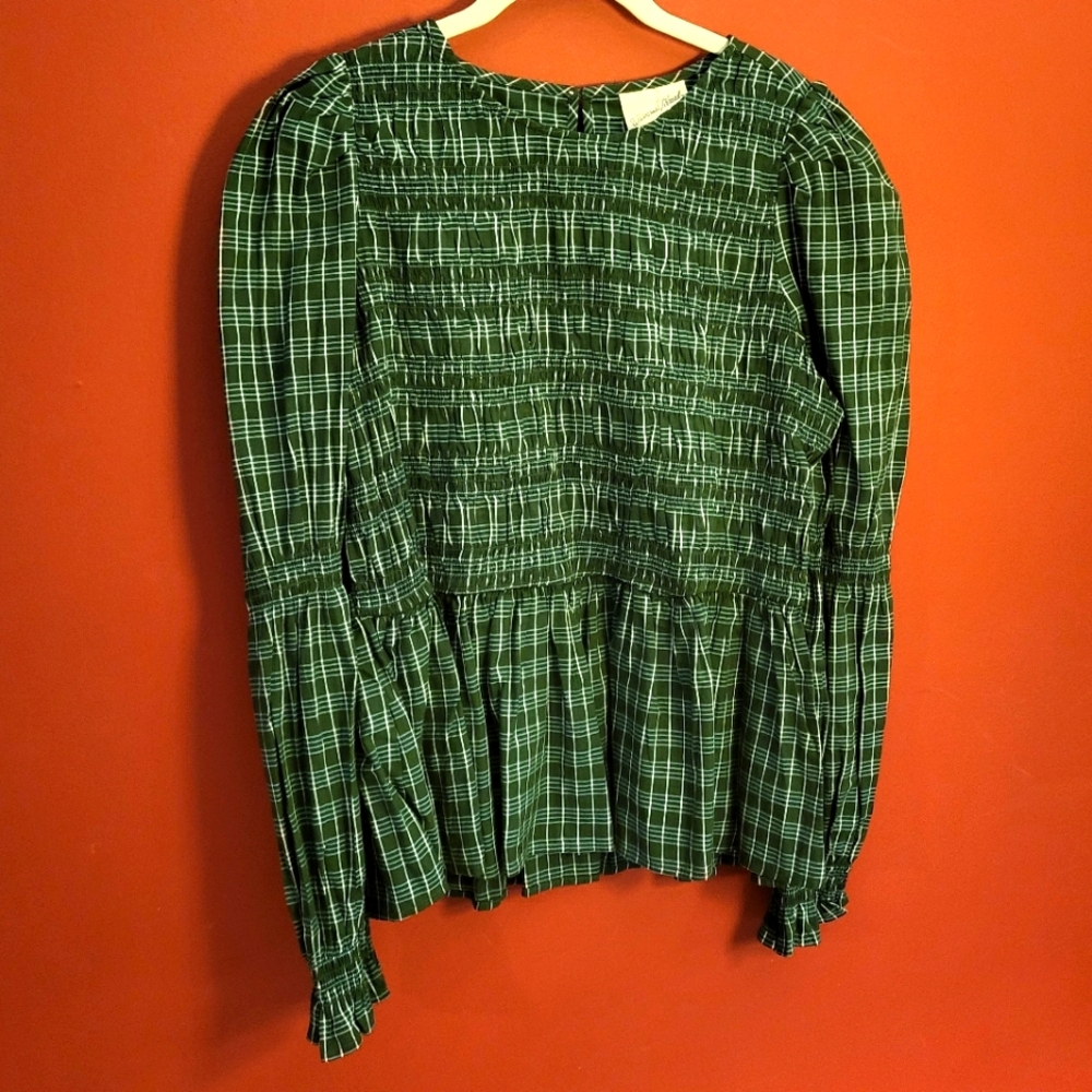 Green & white, Universal Thread, Large, long sleeved blouse